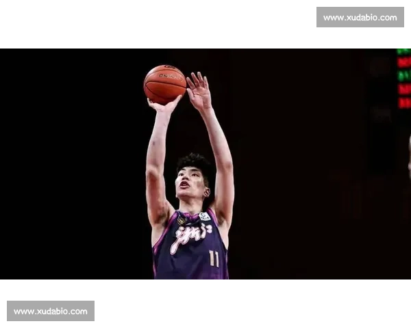 余嘉豪西乙首上双！12+4 率队大胜破低迷